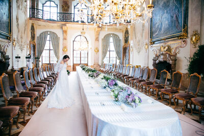 Bride in the marble hall of Schloss Leopoldskron